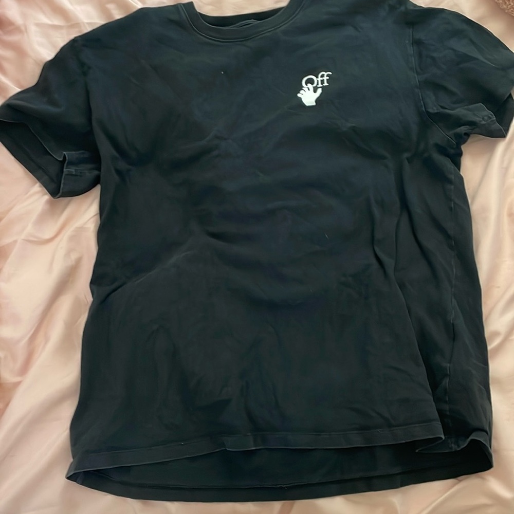 Off-white T shirt